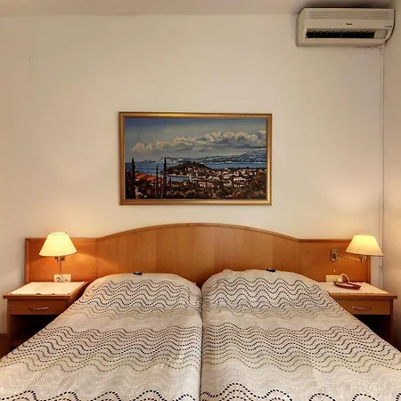 Vala Hotell