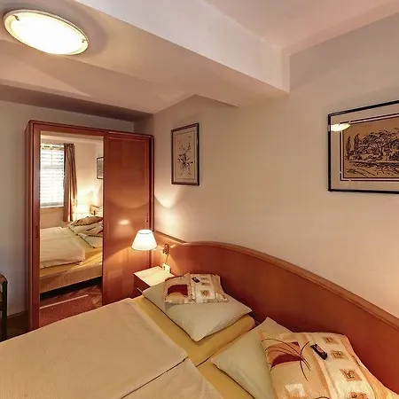 Hotell Vala 2*